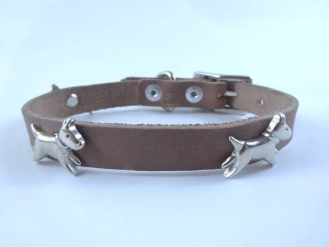 COLLAR DE PIEL CON APLICACIONES METALICAS (2 CM DE ANCHO)